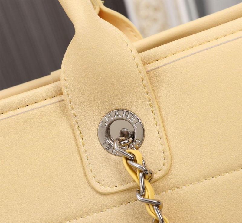 Ch**el shopping bags